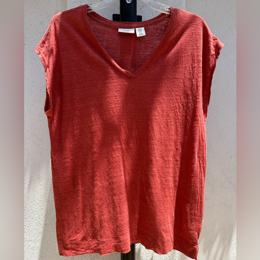 Adrienne Vittadini V-Neck Cap Sleeve Linen Top in Rust
